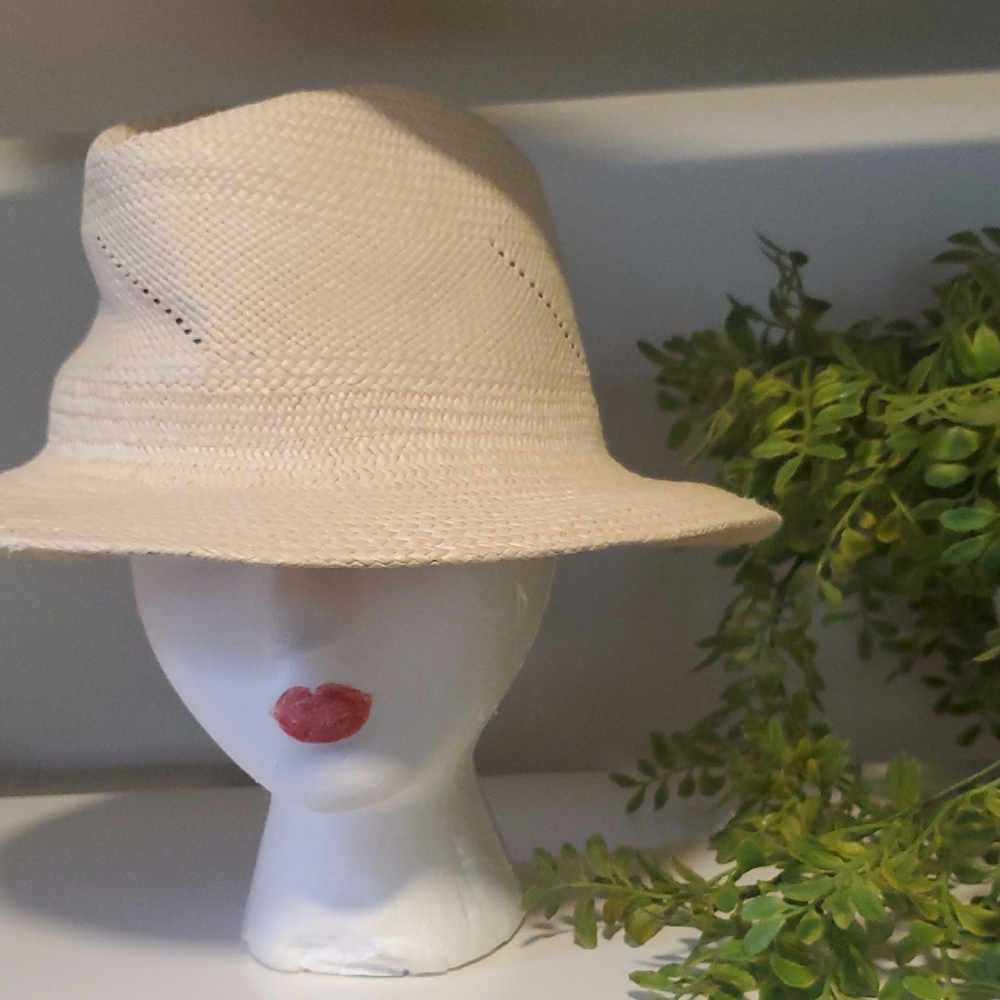 Spirit Of Advenrure Elegant Cream Straw Hat, S/ch